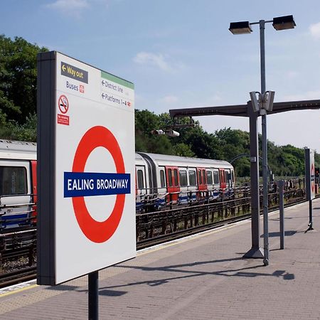 Spacious 2 Bedroom Apartment In Ealing Broadway Ngoại thất bức ảnh