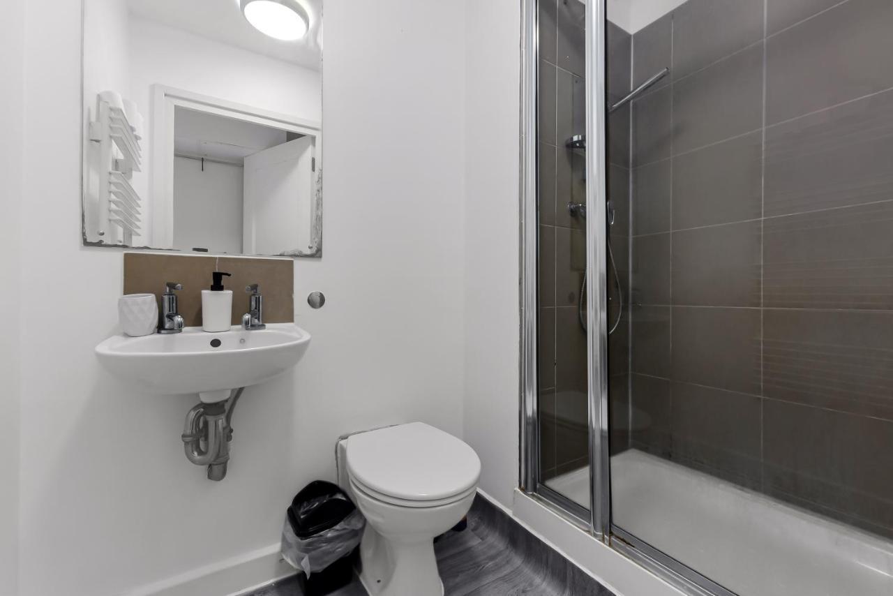Spacious 2 Bedroom Apartment In Ealing Broadway Ngoại thất bức ảnh
