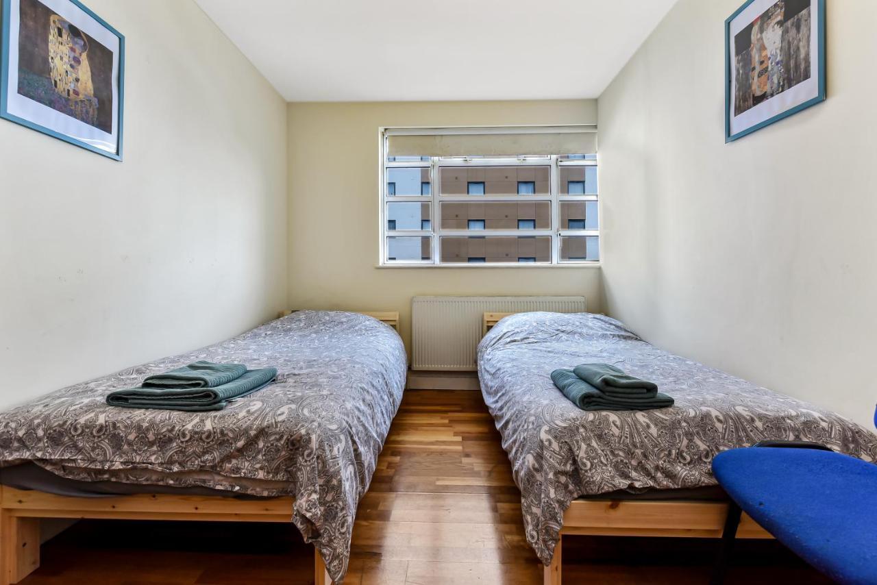 Spacious 2 Bedroom Apartment In Ealing Broadway Ngoại thất bức ảnh